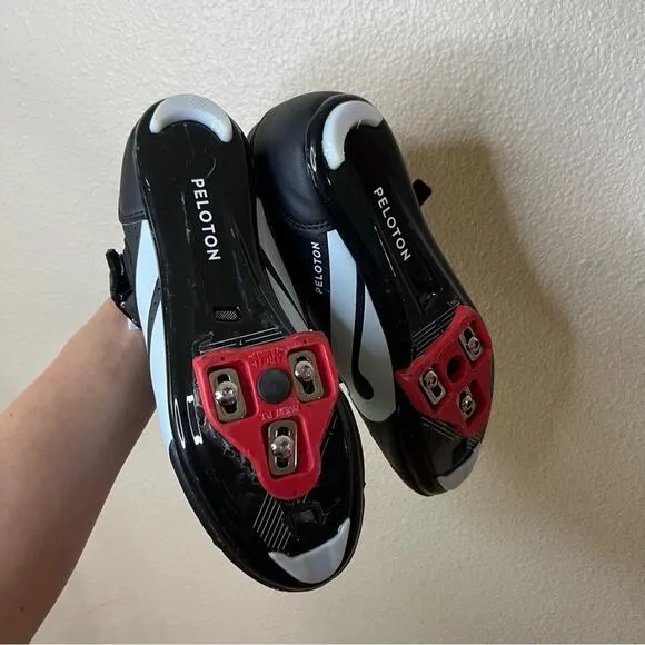 Peloton bike cycling shoes 40 / women’s 9 / men’s 7
