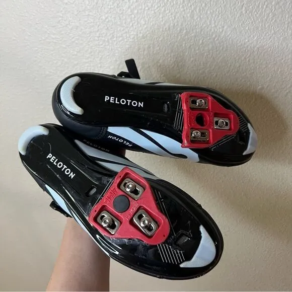 Peloton bike cycling shoes 40 / women’s 9 / men’s 7
