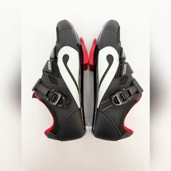 Peloton Black and Red Cycling Shoes w Clips - 42