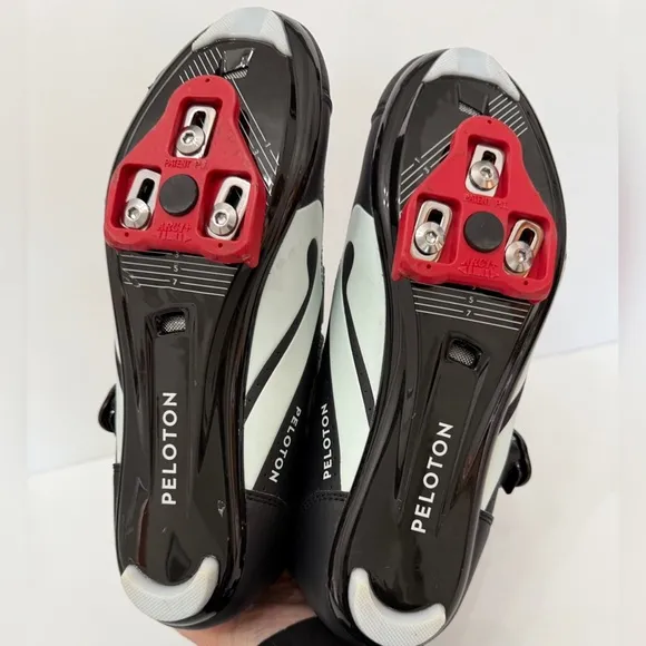 Peloton Black and Red Cycling Shoes w Clips - 42