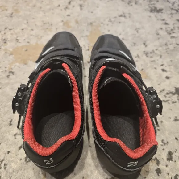 Peloton Cycling Shoes Black and White