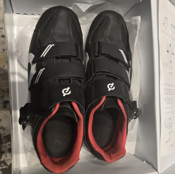 Peloton Cycling Shoes Black and White