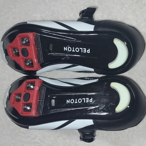 Peloton Cycling Shoes For Peloton Bike and Bike Size 44 EU 10.5 Men's