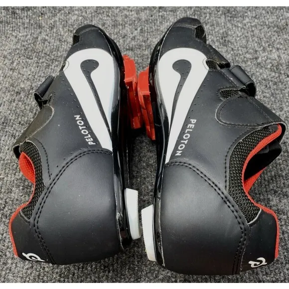 Peloton Mens Road Cycling Shoes EUR Size 40 USA 3-Bolt Delta Cleats Black Bike