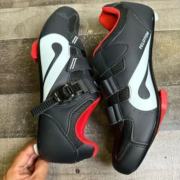 Peloton Men’s Size 45 Indoor Road Cycling Bike Shoes with Cleats Black