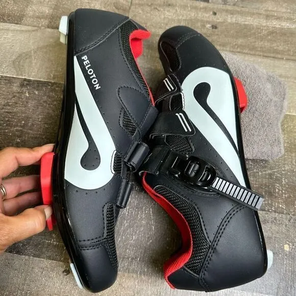 Peloton Men’s Size 45 Indoor Road Cycling Bike Shoes with Cleats Black