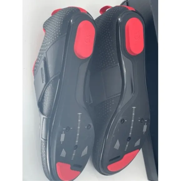 Peloton Shoes Sneakers Men's 7 Black Red No Clips Cycling  New
