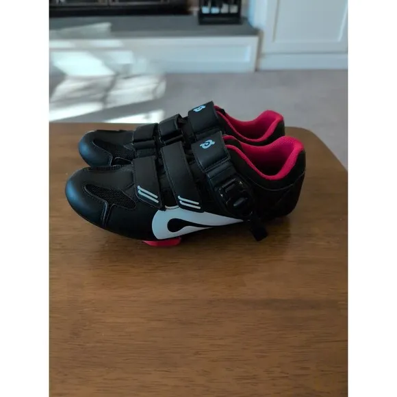 Perfect Peloton cycling bike shoes with look delta cleats EU 37 US women's 6