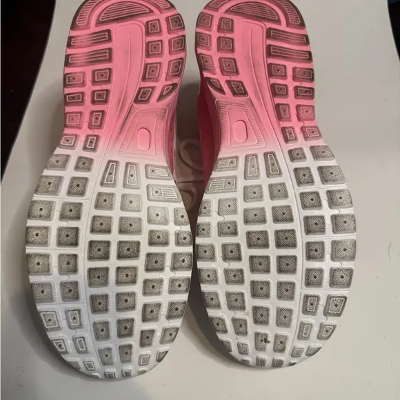 Pink and White Athletic Shoes with Air Cushion