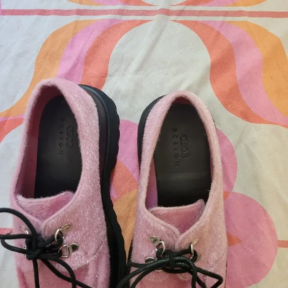 Pink Women's Shoes with Black Chunky Platform Lug Soles