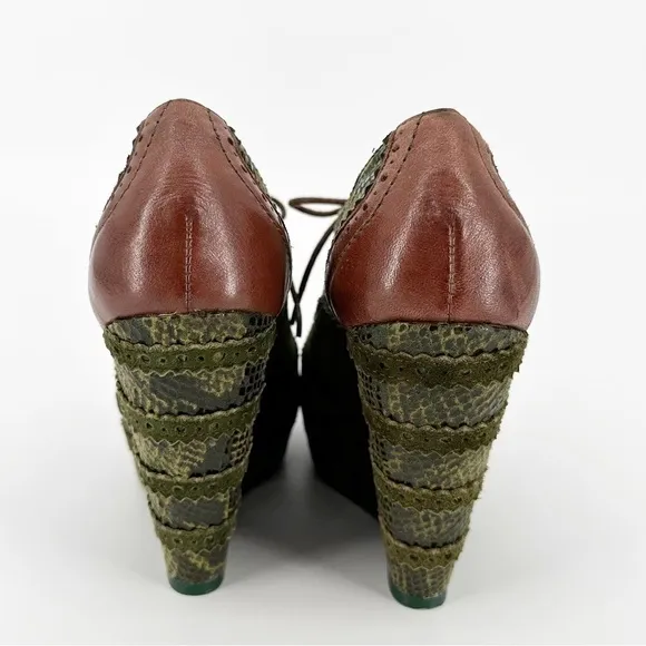Poetic Licence &quot;Wild Safari&quot; Oxford Saddle Bootie Green &amp; Brown Wedge