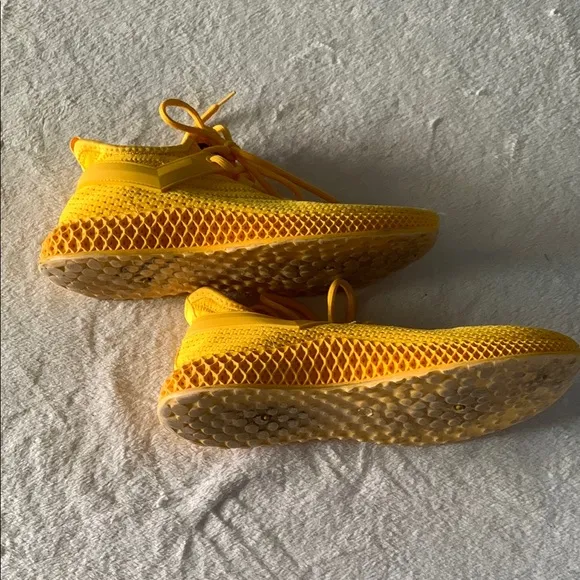 Pony Yellow Sneakers Lightweight Knit Design