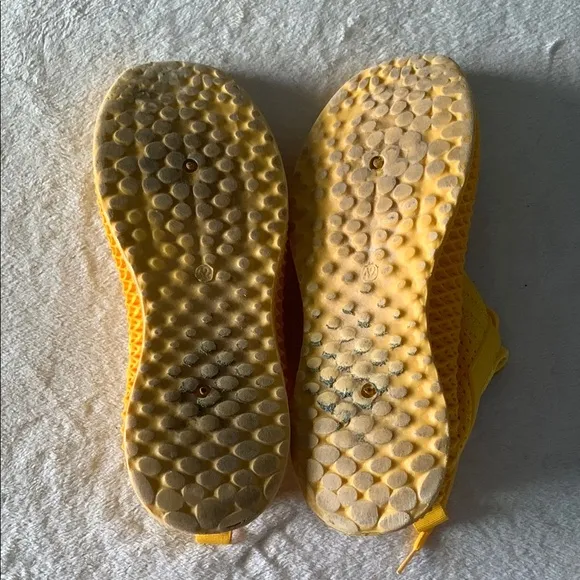 Pony Yellow Sneakers Lightweight Knit Design