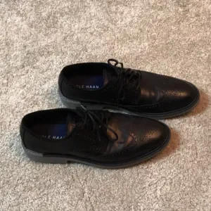 Preowned Men’s Cole Haan Grand 360 black wingtip shoes - NO box - 10.5
