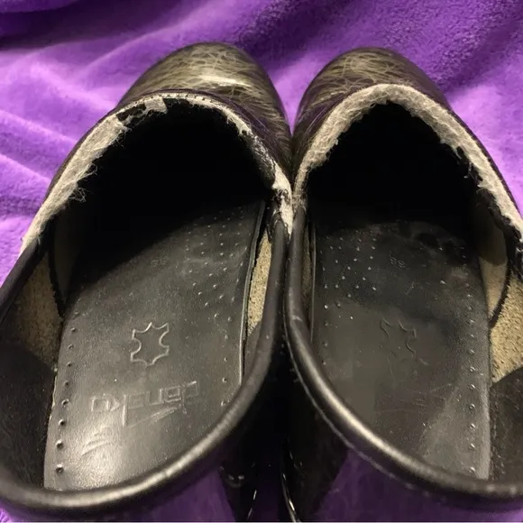 Professional Dansko Scribble Black &amp; Silver Pattern Clogs, size 38, Nurse, EUC