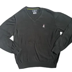PSYCHO BUNNY BLACK LONG SLEEVE V-NECK SWEATER SIZE SMALL