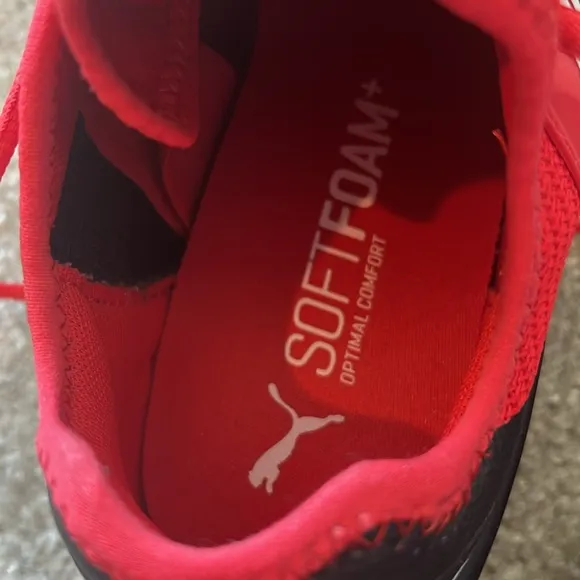 Puma Retaliate block athletic running shoes
