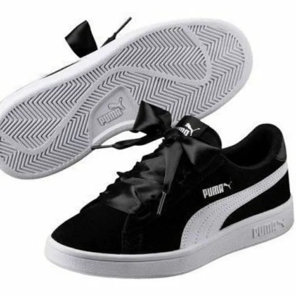 PUMA Smash V2 Ribbon Girls Suede Shoes in Black/White Size 12.5