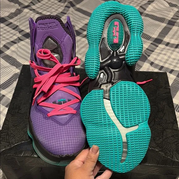 Purple and Pink Athletic Shoes with Modern Design new in box