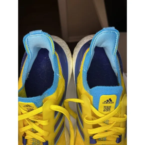 RARE Adidas UltraBoost 22 Yellow Sky Rush Ukraine Men's Shoes Sz 5.5 GW1710