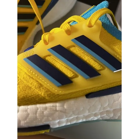 RARE Adidas UltraBoost 22 Yellow Sky Rush Ukraine Men's Shoes Sz 5.5 GW1710