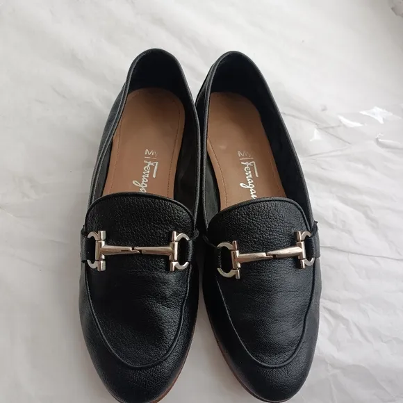 Recent Salvatore Ferragamo Horsebit Gancini  Leather Women's luxury Loafers 6M