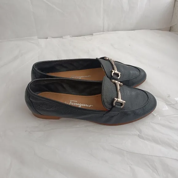 Recent Salvatore Ferragamo Horsebit Gancini  Leather Women's luxury Loafers 6M