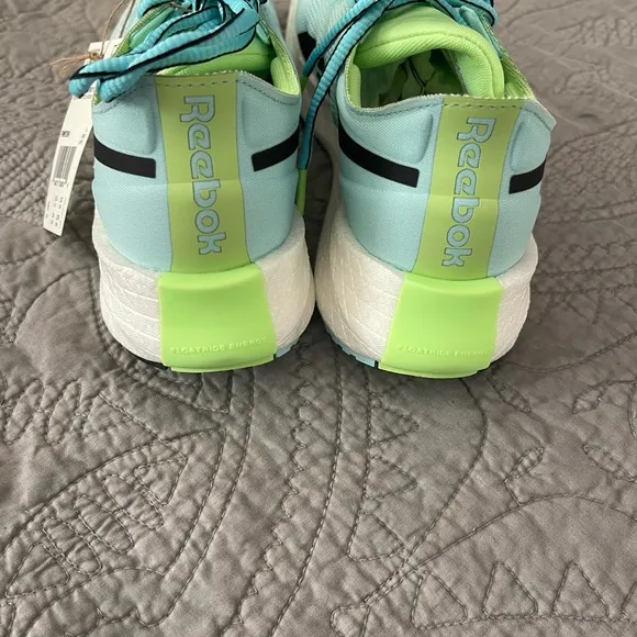 Reebok Floatride Energy Symmetros Running Shoes Women's sz 6 Blue/Green