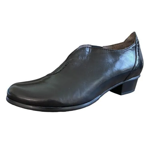 Regarde Le Ciel Black Leather Ankle Booties Shoes Size 36
