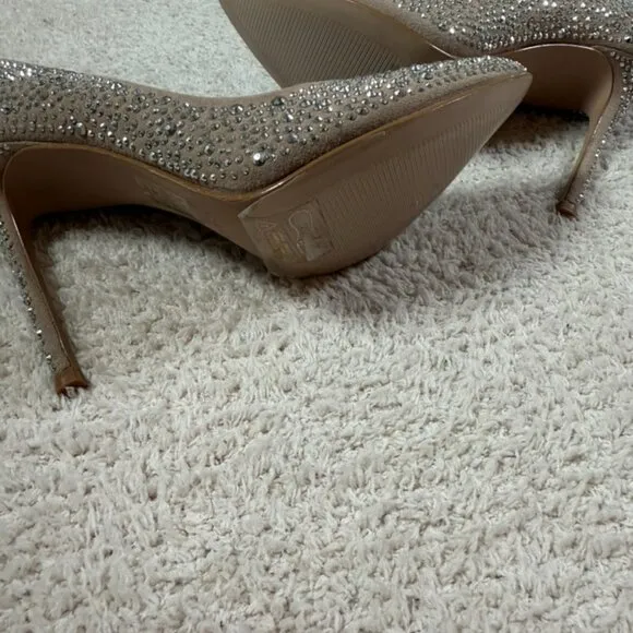 Reiss Marilyn Crystal Pointed Toe Heels Neutral Sz 37 US 7 New Defect Silver