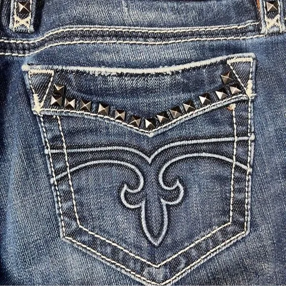 Rock Revival | “Cecilia” Straight Cuffed  Jeans
