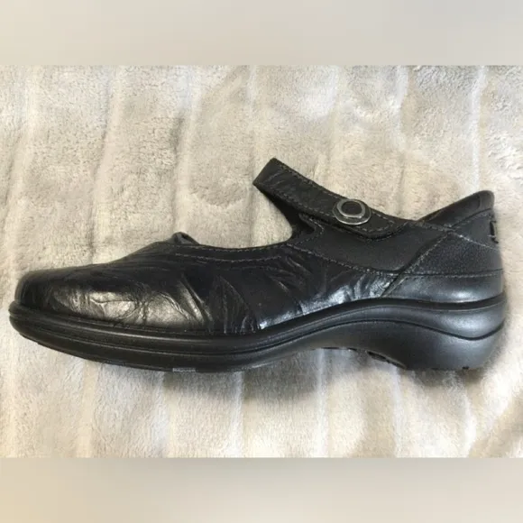 Romika Cassie 50 Mary Jane Flat Black EU 37 US 6 to 6.5