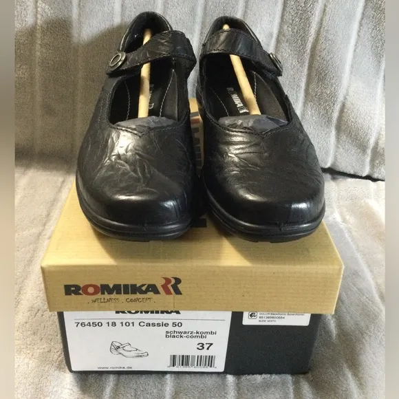 Romika Cassie 50 Mary Jane Flat Black EU 37 US 6 to 6.5