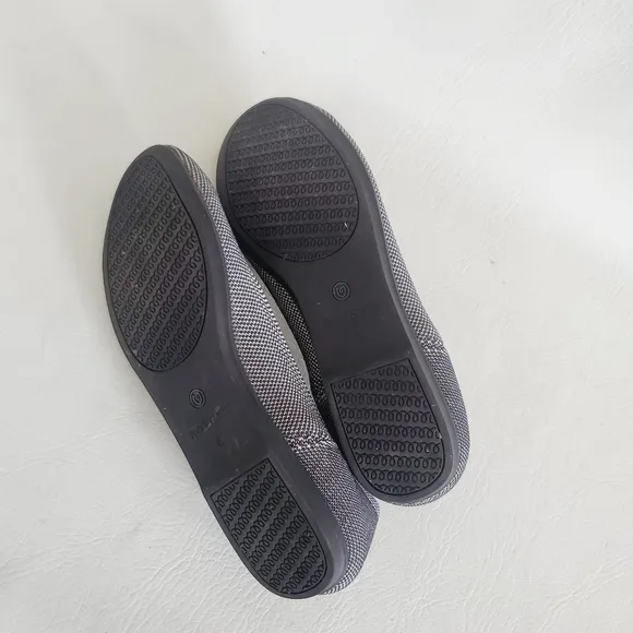 Rothy's Gray Birdseye Shoes Retired Round Toe 6