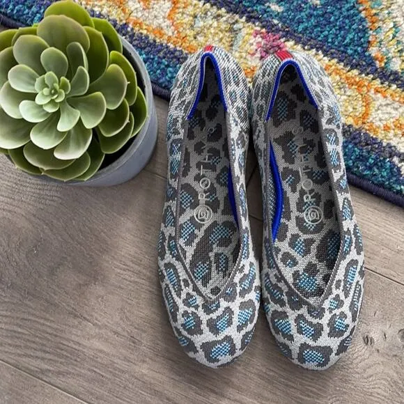 Rothy’s round toe size 6.5 gray blue spotted leopard print woman’s flat s…