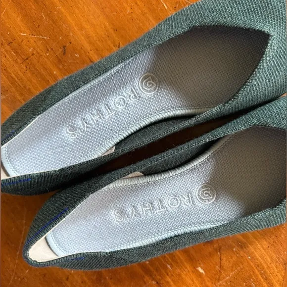 Rothy's - The Flat in Emerald Green, Size 8.5 Discontinued color!