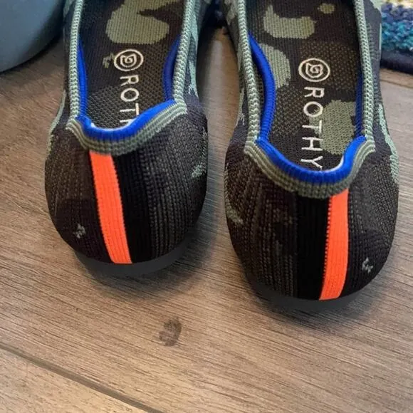 Rothy’s the point camuflaje green size 9 woman’s flat shoes