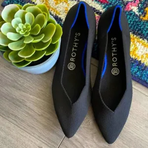 Rothy’s  the point size 7 woman’s black flat  shoes