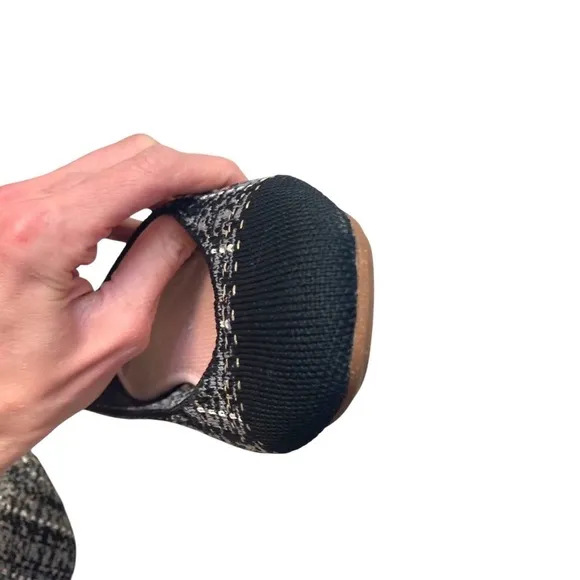 Rothy’s the square pebble gray and black flat shoes 6