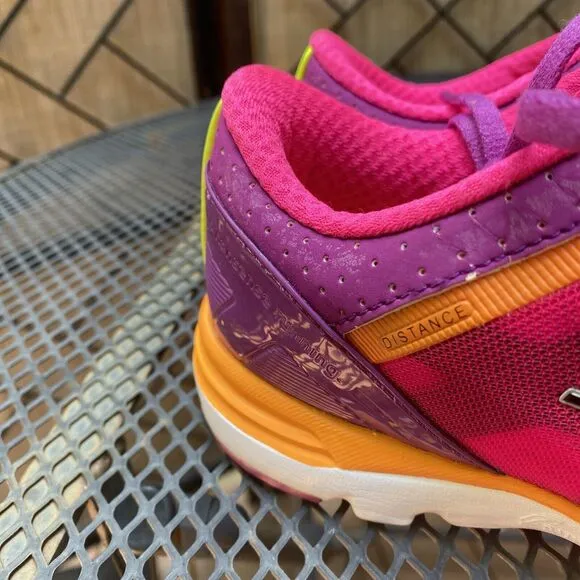 SALMING Running Shoes Distance  Women Anti Bacterial Odor Size 6.5 Floor Model
