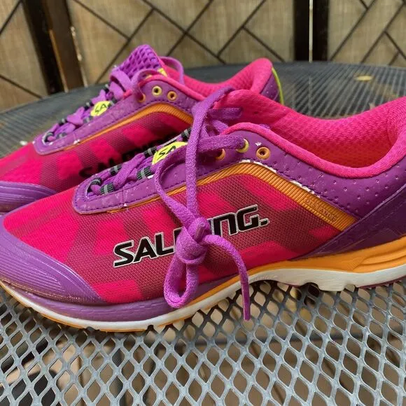 SALMING Running Shoes Distance  Women Anti Bacterial Odor Size 6.5 Floor Model
