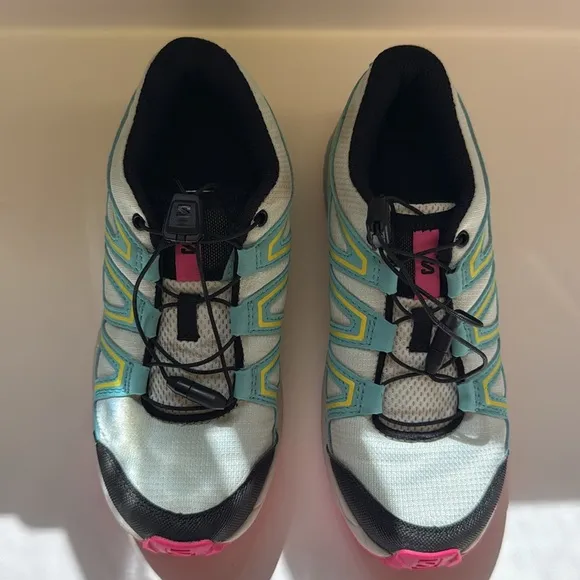 Salomon kid’s Speedcross Shoes | size 1.5 | Bleached Aqua/Blue/Lunar Rock | EUC