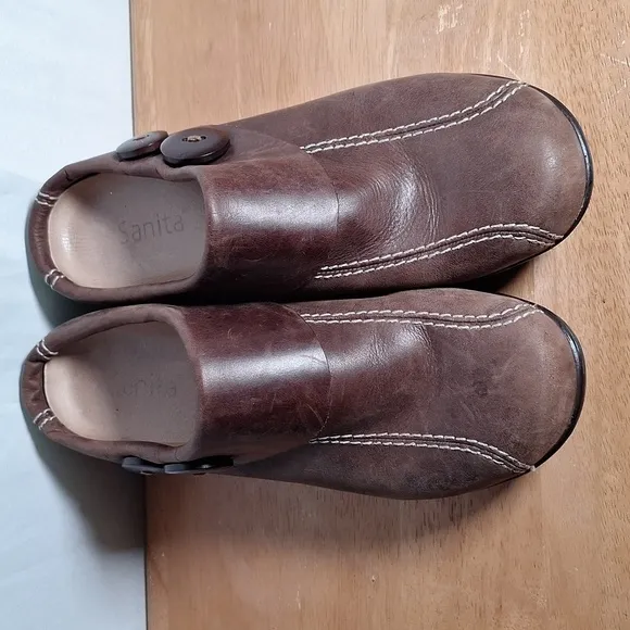 Sanita Nikolette Womens size 39 shoes black leather slip on wedge clogs