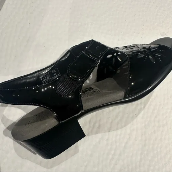 SAS Sunburst patent leather cutout sandals with small heal - used once