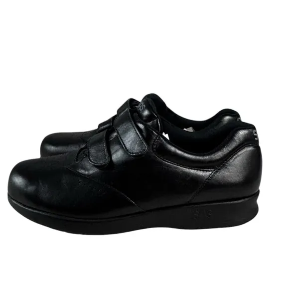 SAS Womens's Me Too Black Leather Shoes Velcro Strap Closure Size 8 Workwear