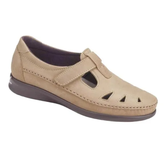 SAS WOMEN'S ROAMER SLIP ON SHOES SIZE 6 M