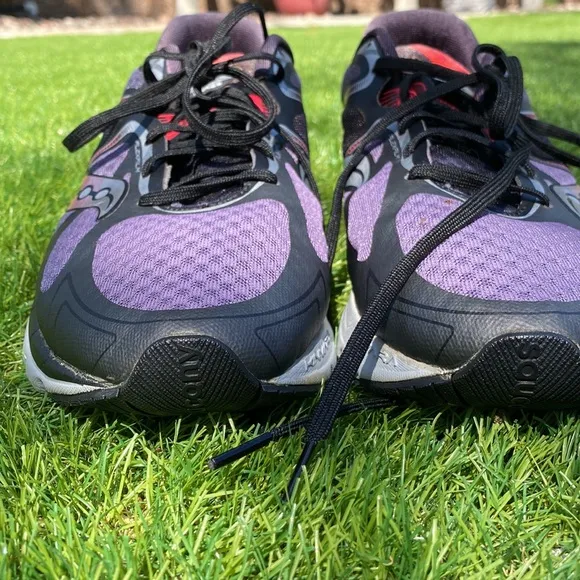 Saucony Kinvara 6 Running Shoes - Men's Size 12 - Black Gray