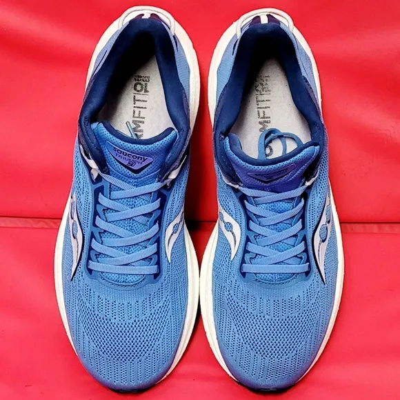 Saucony Triumph 21 Blue and White Running Shoes size Women's 11 / Men's 9.5