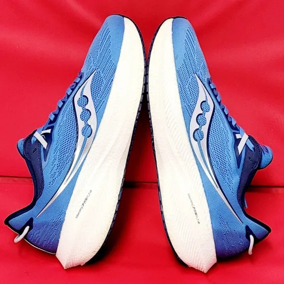 Saucony Triumph 21 Blue and White Running Shoes size Women's 11 / Men's 9.5