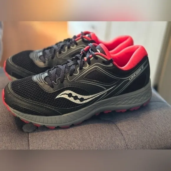 Saucony | Women's Versafoam Cohesion TR12 Trail Running Shoes Sneakers | 8.5